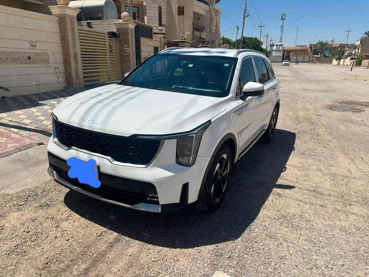 السلام عليكم سورنتو خليجي رقم اربيل محرك V6 موديل 2025 محرك وكير كفالة 
سورنتو الستندر مكفولة من الصبغ والتبديل والحالوب بيه باب الخلفي الجنطه طخه ومعدلة بارد وبيه ملاحظه مبينه بالسونار مرفق والسعر مناسف ادور مكفول روح اخذ مكفول الصور والسورنار يبين كلشي بالسياره 

اشاير بالمري حساسات مثبت سرعه مودات قياده  سبعه 
٣ قطع تبريد كراسي كهرباء   كير ماوس حساسات بصمه دخول أبواب ذكيه تشغيل عن بعد 
جنطه كهرباء شحن لاسلكي 
وبعد بيه اهواي مواصفات 

السياره ماشيه 51 الف 

رقم أربيل الإنكليزي الجديد باسم شركة  تحويل 
السعر المطلوب 268$ مجال بسيط 

 مكان السياره سامراء 
للاستفسار الاتصال 
***********
