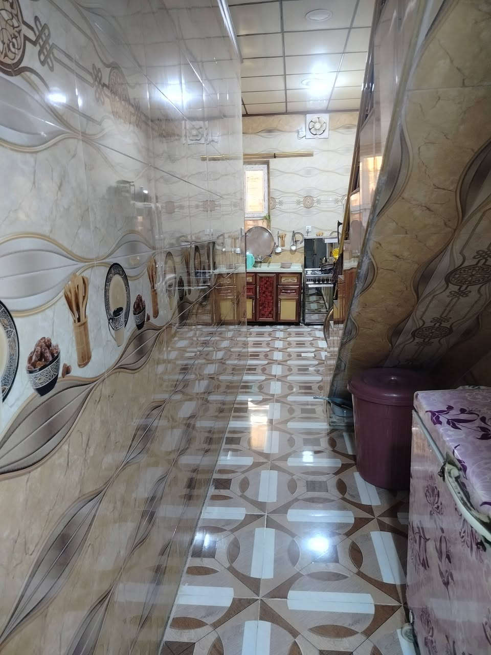 اسلام عليكم
بيت للبيع فقط
بناء حديث 
جمعية زيونة يم حي سومر
طابقين 
بيت كلو سيراميك + ثانوي 
مساحة 100 متر
تفاصيل اكثر خبر على رقم تدلل 
مكلف بنشر 
***********
