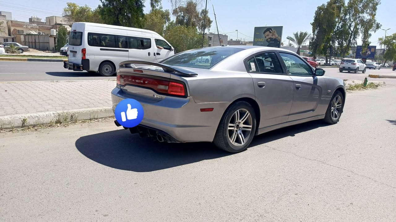 سلام عليكم جارجر ٢٠١٤ أر تي 5700 جاهزه من كلشي السياره ستخدام شخصي  رقمها بغداد الجديد كبل تحويل  حادثها فقط البنيد مبدل سونار موجود بدون دواخل السعر 135 وبيها مجال مكاني بغداد حي الأمانه ***********
