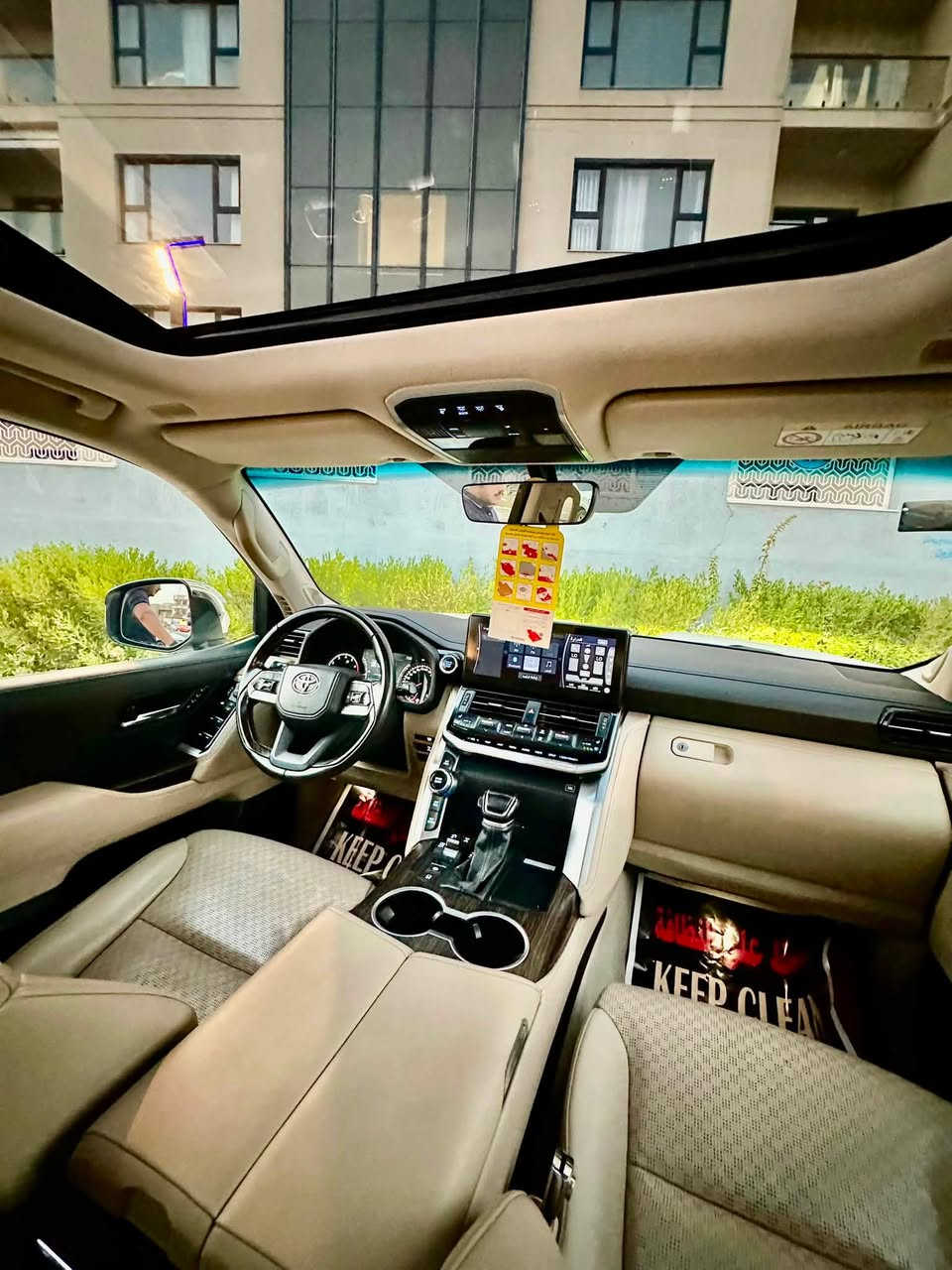 السلام عليكم للبيع لاندكروز VX
شركه ساز 🛑🛑

موديل 2022 

مواصفات الVX معروفه 

دشبول شاشه 

وشاشه لكزز 

وكراسي الخلفيه كهرباء 

نضام الصوت JBL 

كشن خزن ميموري 

كشنات تدفئه وتبريد 

والخلفيه تبريد 

ماشيه 84 الف 

كفاله عامه من كلشي عدى بارد بحافه البنيد  كد 4 اصابع 

السعر 620 وبيها مجال بسيط 

العنوان بغداد  الكرخ

للاستفسار ***********
