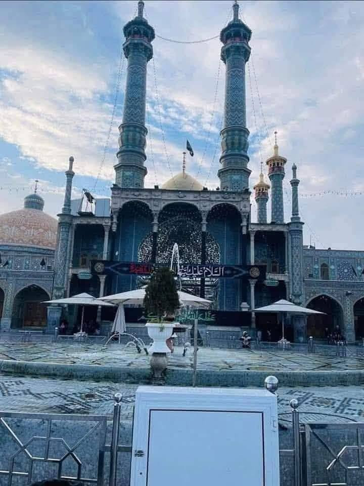 #حمله_السفيرللسياحه_والسفر
اخر المقاعد الى ايران 🇮🇷 
#بسعر_180_الف_فقط
( قم __ مشهد )
#باصات_رجال_أعمال_VlP_حديثه
كافه المزارات في قم ومشهد
المناطق السياحية 
بتاريخ___ 10_9____
سلم جوازك وتوكل على الله 
خدمة الامام الضامن شرف لنا
تسليم الجوازات 
في مكتب  هاشم العبيدي 
مقابل كراج الفراحنه
المتعهد 
حجي حميد الزبيدي 
***********
***********
