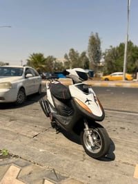ماكس عدلة • ٤٩ • كلجات رياضي