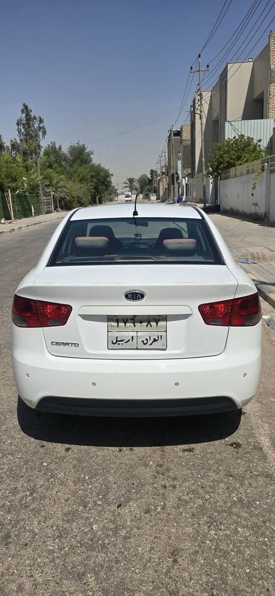 سيراتو ٢٠١١
 نص فول محرك و كير مكفولات ادامه جديده
 بيهه صبغ بنيد فقط السعر ٨٧ و بيهه مجال
للاستفسار ***********
