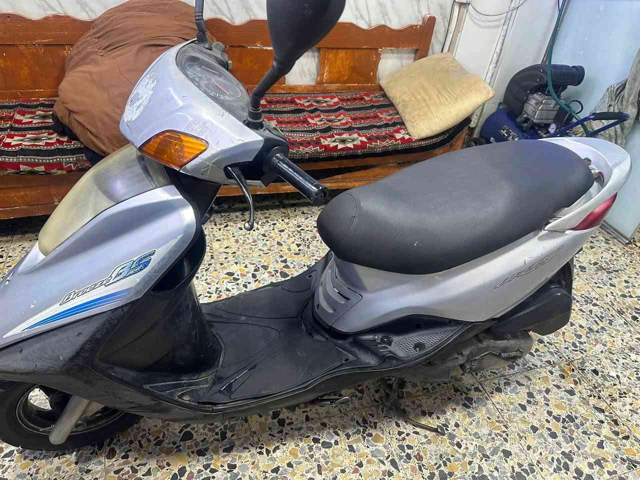 للبيع بريز مكينه كفاله عامه شلعه شك الكاع كابريتر دراجه خرسه ختمواحدرمصار اشهر نازله رمبه السعر 750 وبيها مجال العنوان الاعظميه ***********
