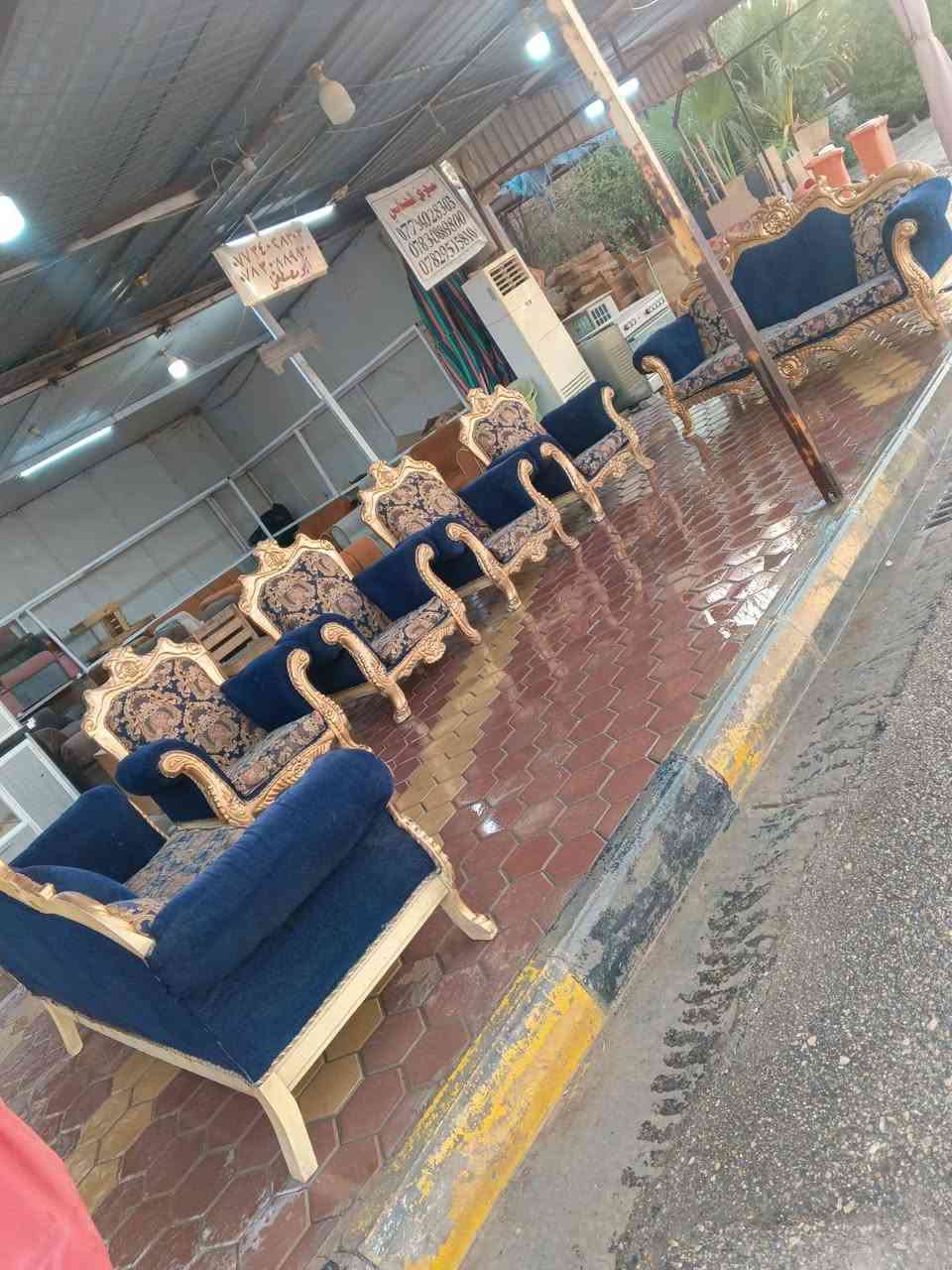 تخم رائسي عشر مقاعد مستعمل نضيف السعر 🌹 200 🌹🔒قفل العنوان العزيزيه منطقة باب الحاره *********** *********** يوجد واتساب وماسنجر وتوصيل لجميع المحافظات بل الاجره

