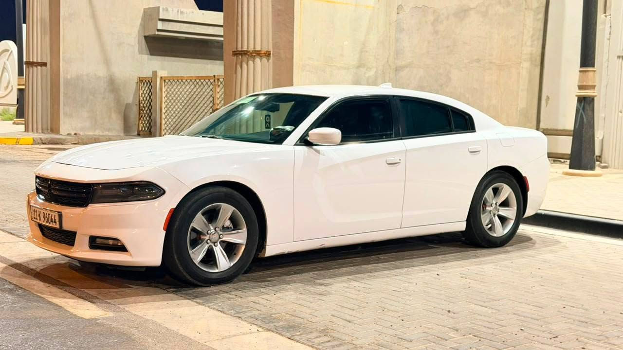 موديل 17@
كندي كفاله     sxt
سياره جديده مامشتغله خط   تخم تاير حداده فول   رقم بغداد بسمي انكليزي    سنويه  لل 21 
مكاني بصره قرنه     لسعر 215وبيهه مجال  للطيبين
***********
