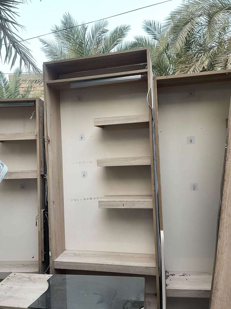 مجموعه رفوف مال محل للبيع مكاني البصره كلش مناسب للتواصل ***********
