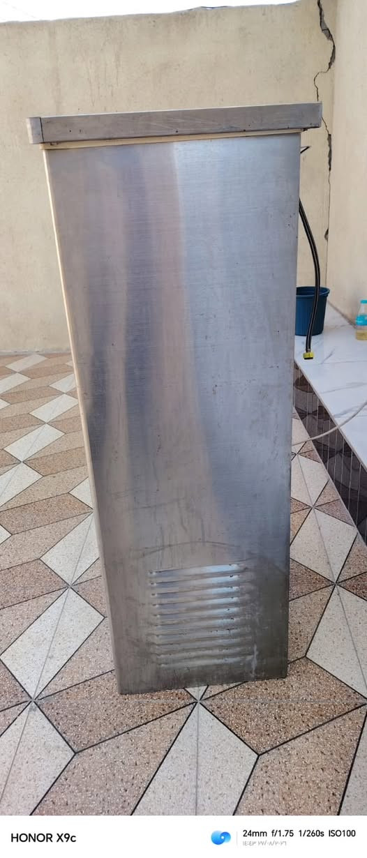 السلام عليكم للبيع
براد حساوي شرط الشغل 
المكان البصره الزبير  
السعر ٢٠٠ وبي مجال 
‭***********‬
