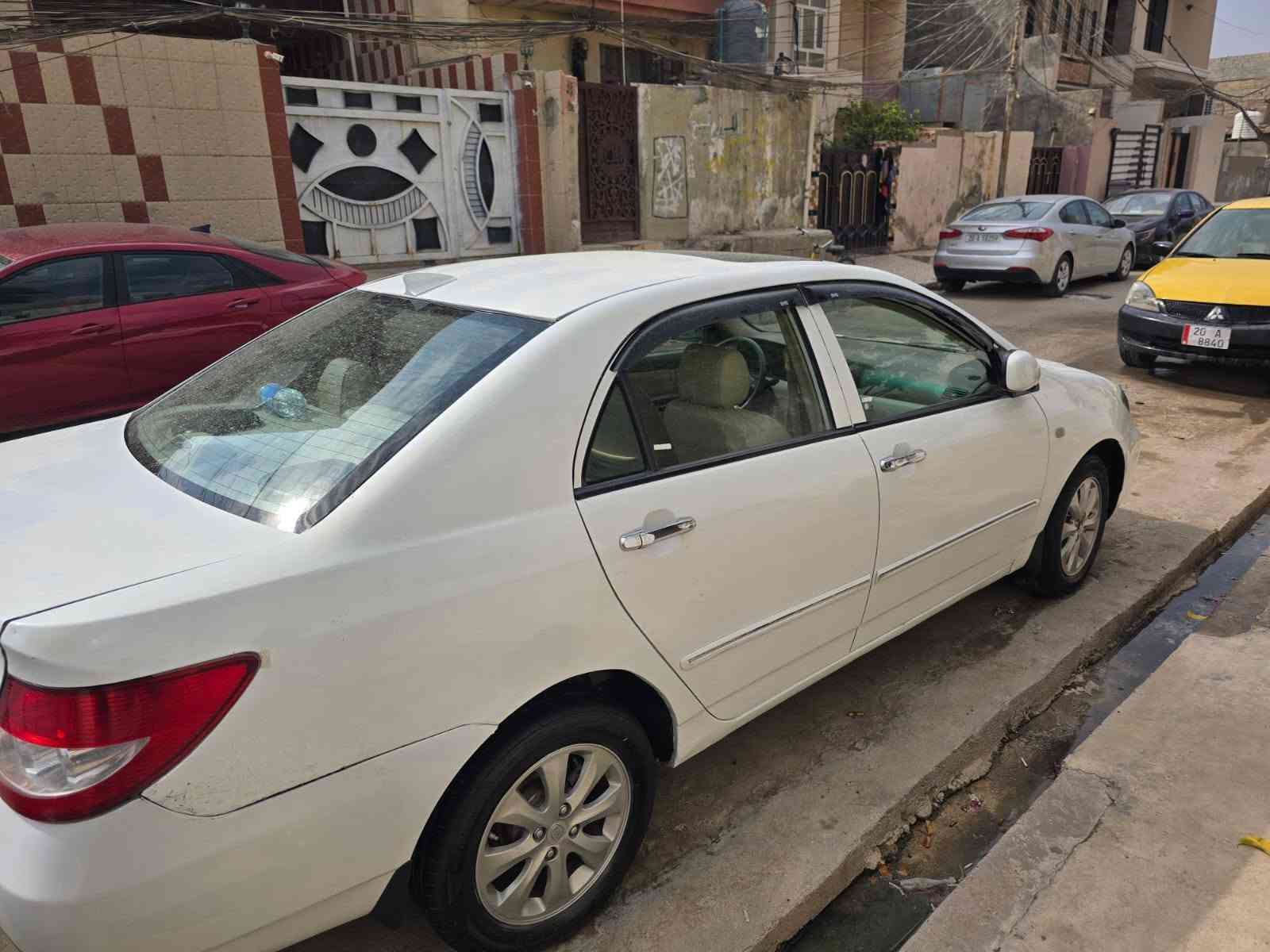 السلام عليكم byd F3 2013
***********

نقص فقط شحن عاز تبريد  محرك كير كله جديد بيها رش صبغ تحويل ثاني يوم سنويه جديد هذا رقم صاحبه اتصل عليه أو واتساب رجاء لا تدخل ع خاص
