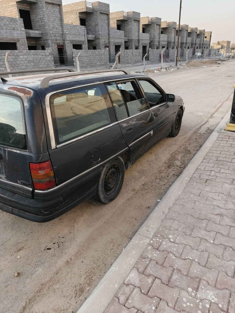 السلام عليكم أوبل أوميكا ستيشن للبيع كير محرك شرط جدد كشر شوفت عينك صدر فوك النص عمر تايرات نظيفه السعر 18 ورقه قفل***********
