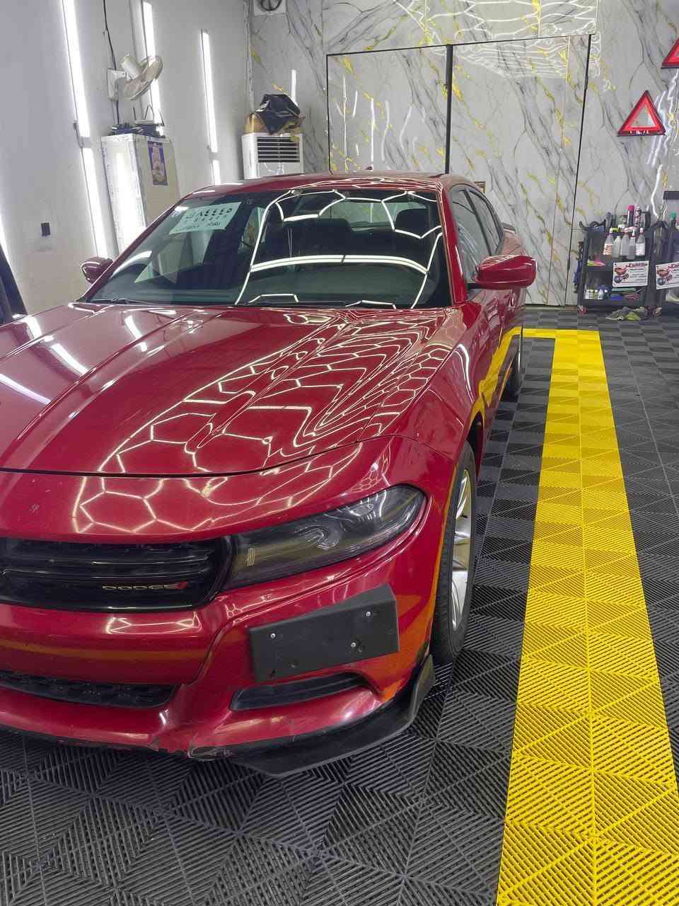 جارجر موديل 2016
مواصفات sxt 

كلين تايتل 

مكان السيارة ديوانية

رقم بغداد 84445

***********

