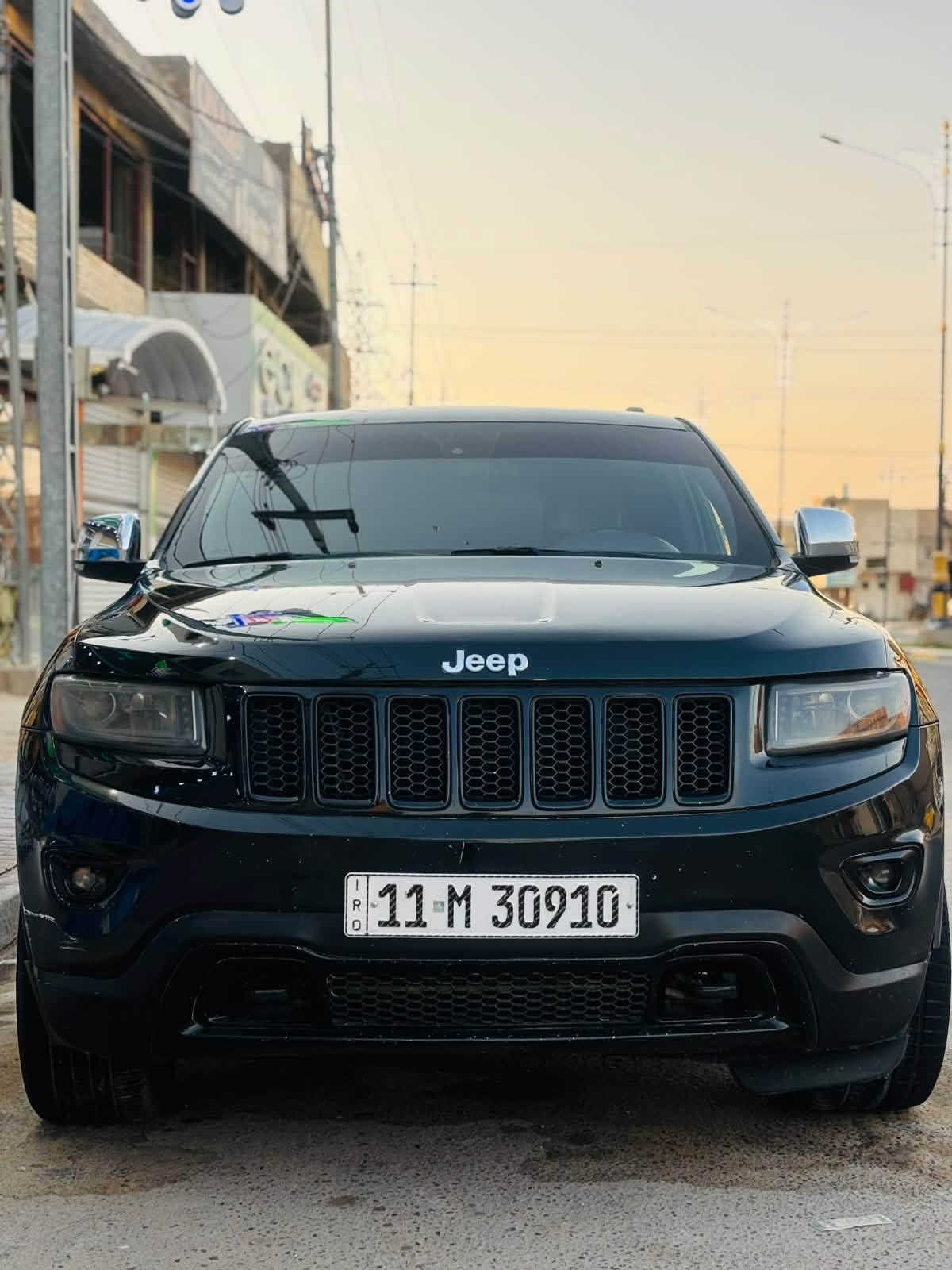للبيع Jeep Grand Cherokee 2015 Limited Plus – Limited Plus – فول مواصفات
✅ دفع رباعي
✅ فتحة سقف
✅ شفتات + دوسات
✅ كشن
✅ تبريد وتدفئة للمقاعد
✅ تدفئة ستيرن
✅ صندوق كهربائي
✅ باقي المواصفات فول

🔹 رقم بغداد 

سياره بانزين عادي بدون اي ادونز 
حادثها باب سايق وجاملغ بدون اي دواخل
السعر 160 وبيها مجال 
للاستفسار:
***********
