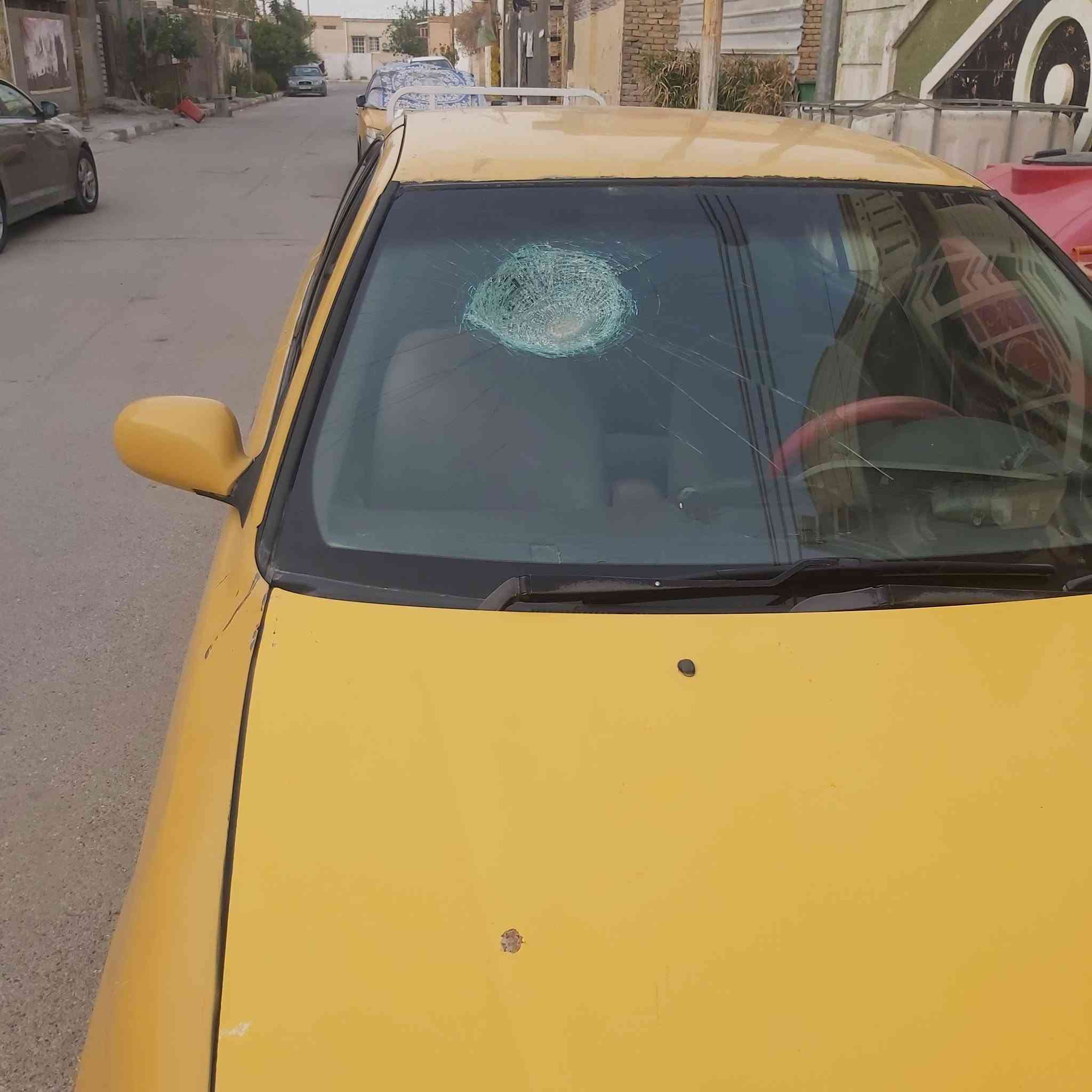 نيسان سني
موديل  2001
 مكينه جديده 
 شغاله سياره كله 
 سنويه2025 
 امداور ثاني يوم 
سعر 25 
ناصريه مركز 
***********
