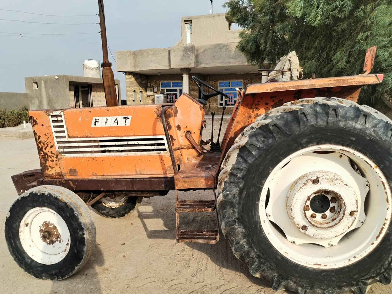 سلام عليكم 780للبيع جاهزه رقم اربيل وراهه فدان معدلان خرماشه ومرازه مكان شيخ سعد ستفسار ***********
