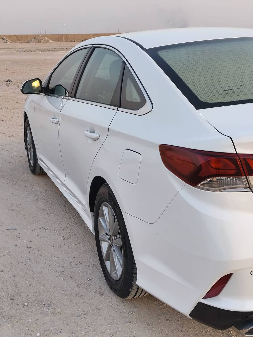 سوناتا خليجي 2019 محرك 2400 دوش / كزوزين
ماشيه 107 حقيقي  سبيره شرط نازل مرتين الف رقم اربيل الجديد سنويته منتهيه

السياره بيها قطعتين  
  رش من الخليج

والباقي كفاله عامه حتى الدعاميات

والسونار موجود بالمنشور

سياره جديده وجاهزه من تخم تاير وحداديه وتبريد مكاني بصرة الشعيبه دور المصفى
 *********** 

سعرها 160 وبيها مجال
