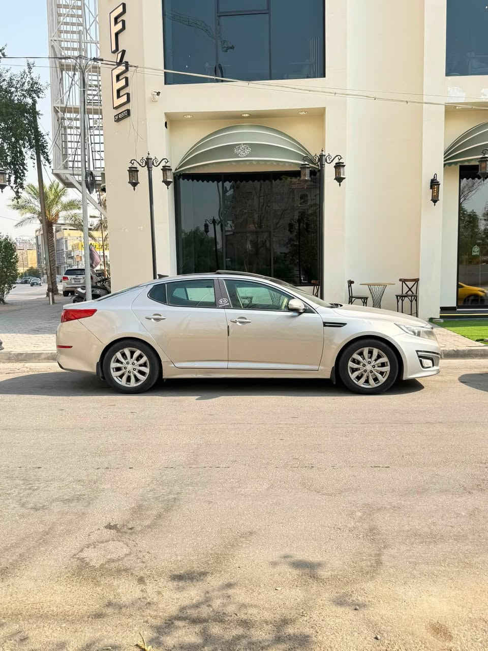 السلام عليكم اوبتيما موديل ٢٠١٥ فول موصفات خنك رقم كربلاء نكليزي جديد
بانورما كشن جلد كهربائي تدفاء تبريد بل كشن مري قلاب حساسات خلفيه اماميه انضمه قياد داخل صاج لونين بيجي محرك 2400 محرك وكير كفاله عامه تبريد جديد حداديه جديده تخم تاير جديد سياره كامله مابيه نقص  بيه صبغ جاملغ خلفي وقبق جنطه بدون دواخل خفيف برغي السعر ١١٢ وبيه مجال 
المكان كربلاء 
الرقم ***********
