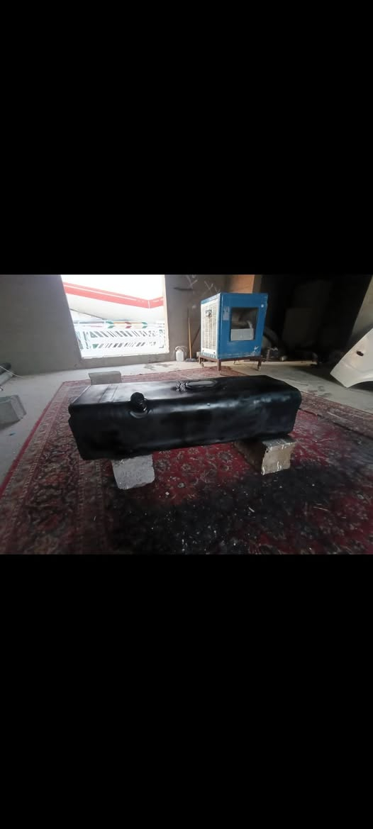 دەرگای کیای سایەق دەعامی بیش دەبل بۆری تانکی ١٢٠ لتری جەمجەی سەقف کامل بۆری *********** شوێن هەولیر
