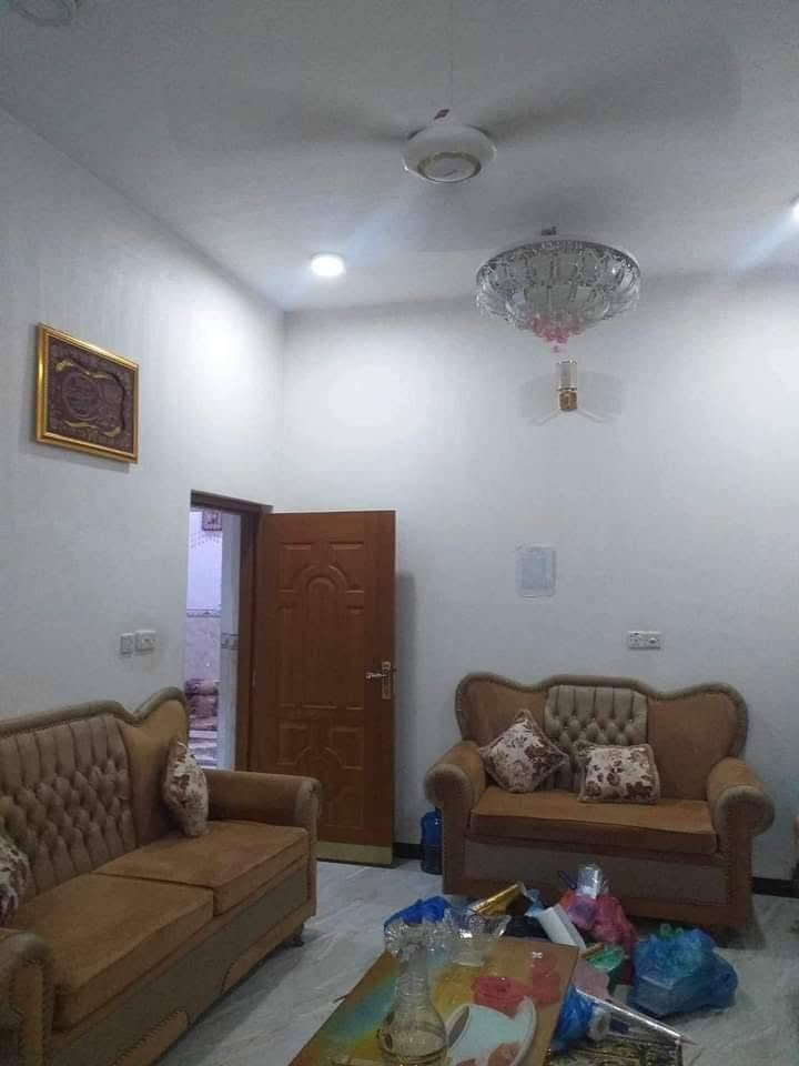 دار للبيع منطقه
7 نيسان  طابو صرف
مساحه 200 م ركن طابقين

بناء مسلح حديث
يتكون الطابق الارضي من
غرفتين + اسقبال + صاله + مطبخ + صحيات داخل وخارج + كراج
والطابق الاول
3 غرف + صاله + صحيات
لاكن عوزه لبخ
للاستفسار مراسله الصفحه
او اتصال ابو احمد
***********
***********
