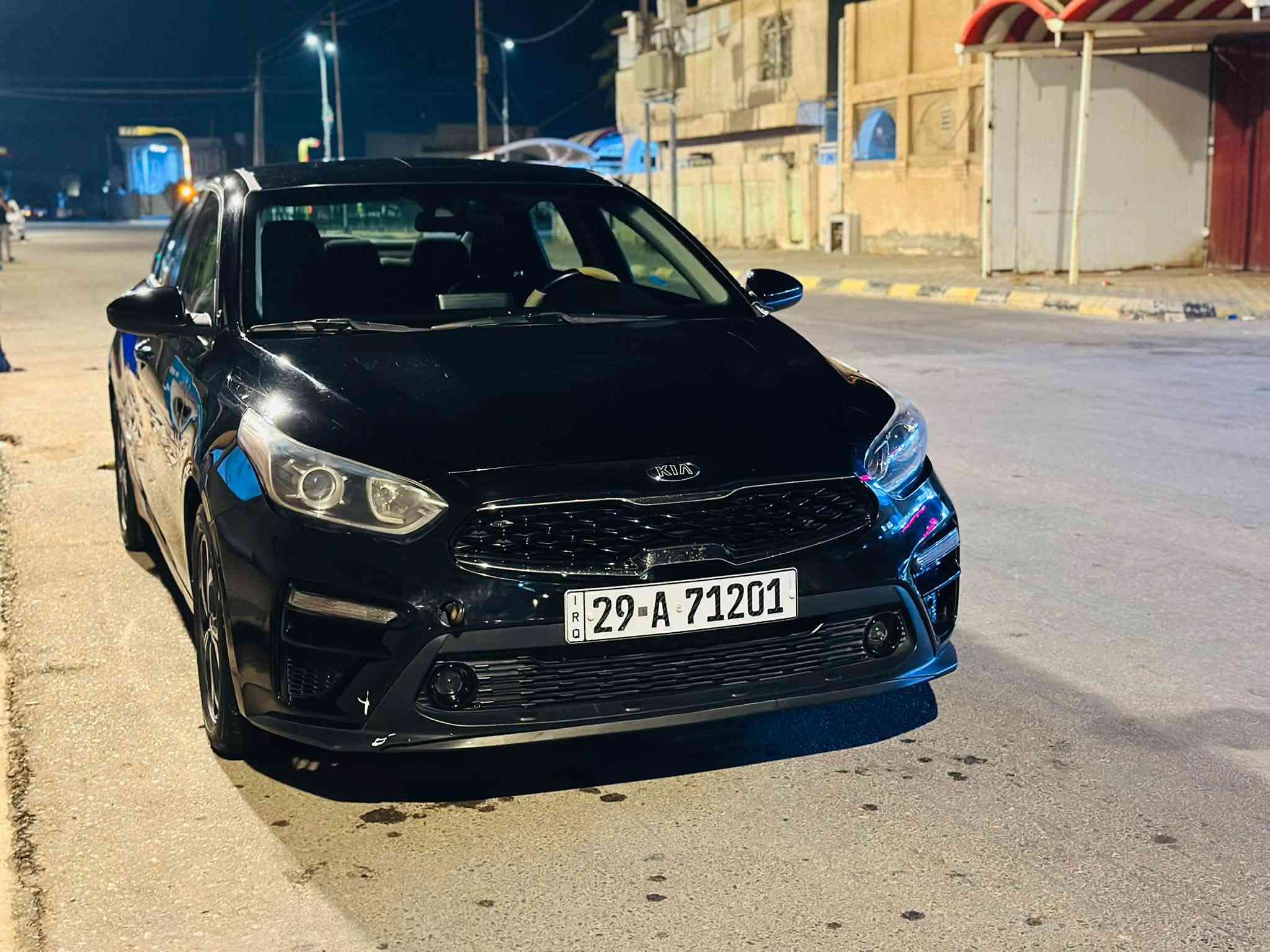 سلام عليكم كيا فورتي 2019سياره بيه بس بنيد مبدل وبيه طلقه بل قماره سياره جديديه سياره مكفوله كير مكينه دوش لون اسود سوناره موجود بل منشور مكان السياره واسط قضاء الحي السعر 128وبيه مجال بصيط 
للاستفسار ***********
