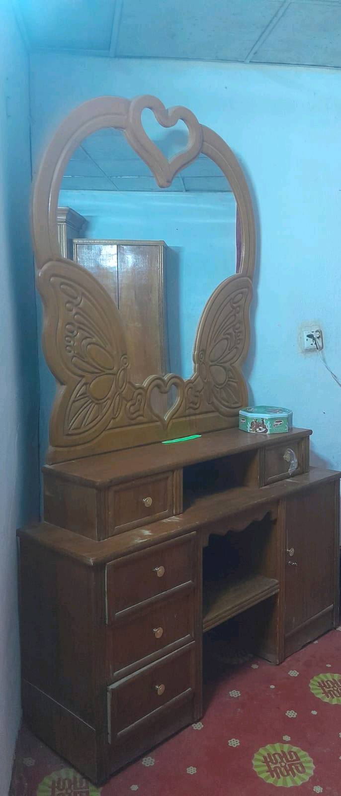 سلام عليكم غرفه خشب صاج عراقي ثقيل اصلي السعر 600 بغداد جسر ديالئ الجديد الكرغوليه سايد الواحد ***********