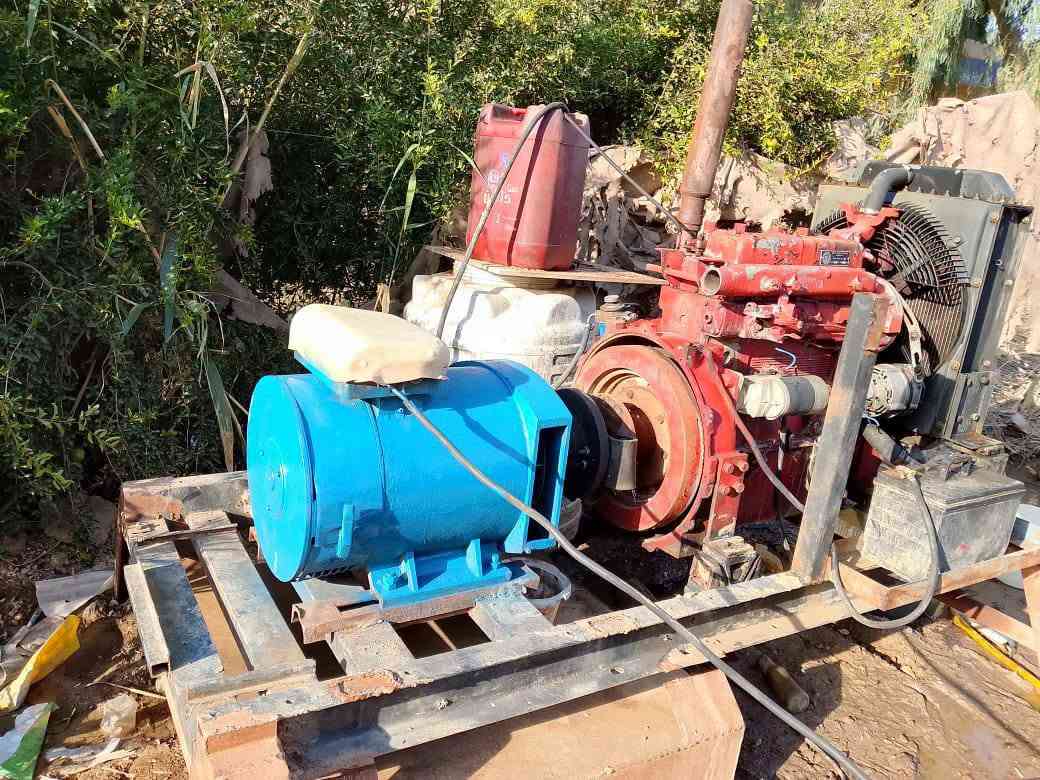 مولده افيكوو اربعه اسلندر لا تنقيص لاتبخير مولده جاهزه كهرباء خير من الله جنريتر 30كيفي 120امبير  العنوان نجف ناحيه الحريه
***********@
