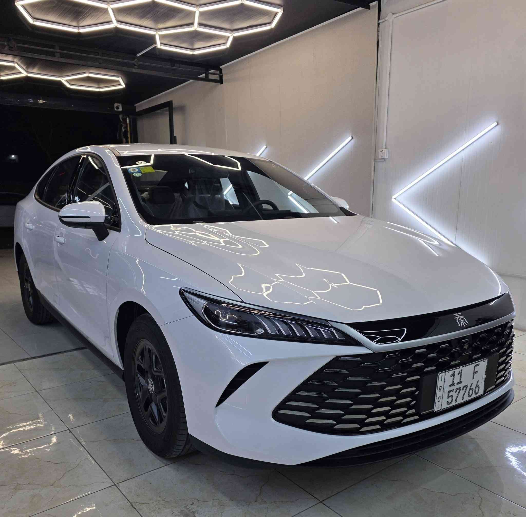 BYD كن بلاص
مكفوله كفاله عامه رقم بغداد بأسمي ماشيه 2000 بطاريه وبانزين 
السعر 19500 نهايتها 
***********
