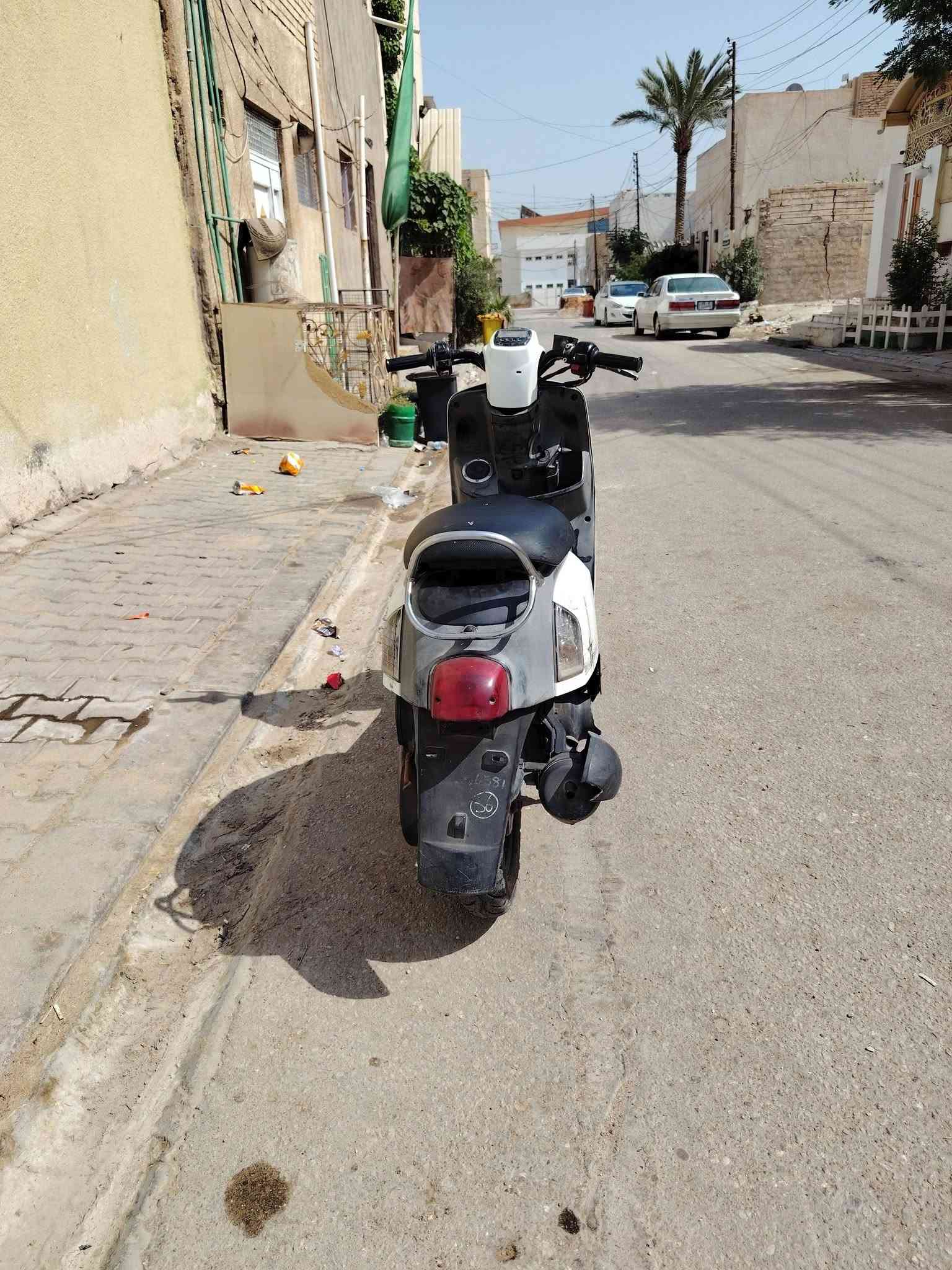ماكس بوليسي • كهربائيات شغاله • معدل فول