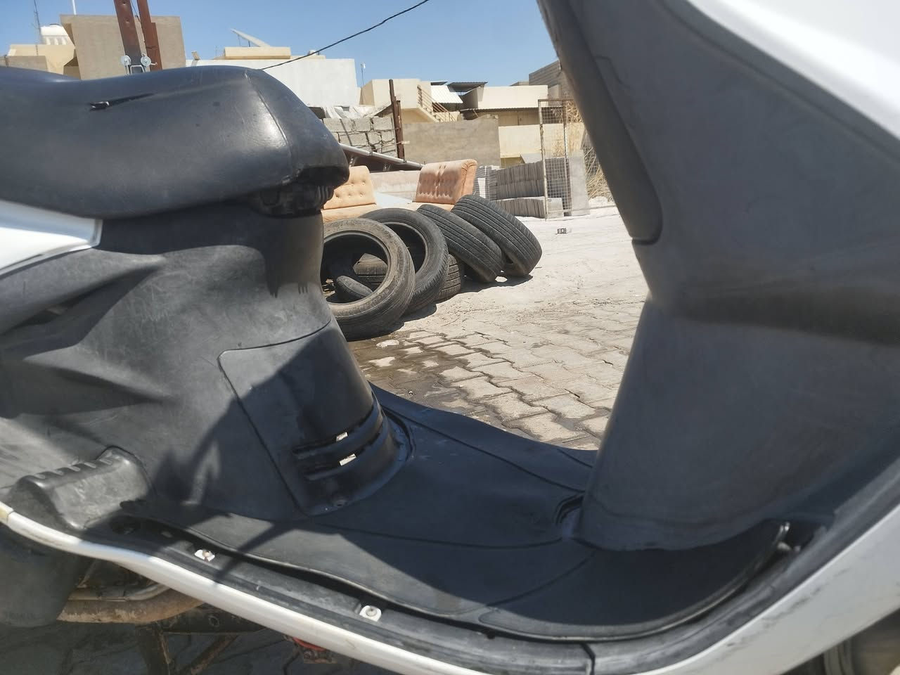 السلام عليكم دراجه للبيع ياباني فورتي فراشه فحل جديده بلاديه نظيفه كفاله عامه مراوس او بيع اي نقص ما بيها كهربائيات سلف هندر كامله مكمله عنوان ديالى بعقوبه تحرير دور الضباط سعر خاص رقمي هاتف وتساب ***********
