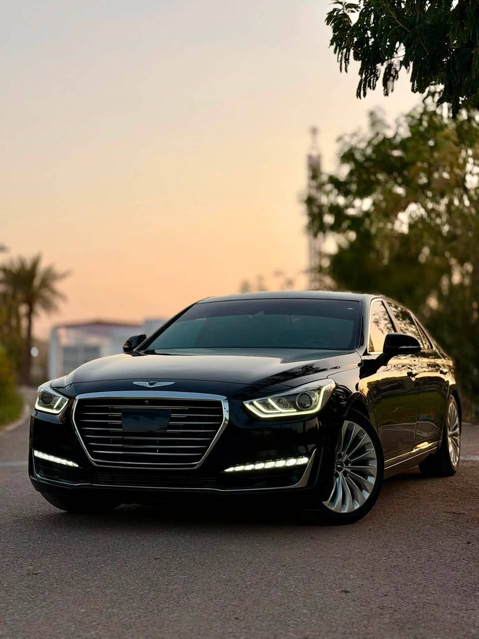 ‏Genesis G90 2017 
جينسيس (رئاسي)
كير مكينه كفاله 
حادث السيارة بامريكا 
جنطه و جاملغ خلف السائق مع باب كلير
بدون ايرباك

‌‎المواصفات والتفاصيل:-

‌‎:-بصمة تشغيل وبصمة الابواب مع الصندوق 

‌‎:- فتحة سقف  

‌‎:- 3 أنظمة قيادة  ( ايكو  + سبورت + نورمل + سمارت) 

‌‎:- لايتات دبل عدسة  زينون  متحرك ناصي وعالي مع ليدات نهارية 

‌‎:- محرك 6سلندر 3.3T

‌‎:- دواخل بيجي 
+ انارة محيطة عددة الوان متغيرة

‌‎:- كاميرا خلفية دواوة وبيها وضعيتين مع 4 كامرات محيطية 360

‌‎:- كشنات كهرباء جهتين + تدفئة وتبريد الكشنات + خزن 3 وضعيات 

‌‎:- رادارات نقطة العمياء مع رادارات خلفي امامي جانبي

‌‎:- صندوق ذكي يفتح عند الاقتراب في 3 ثواني  

‌‎:- نظام اوكس وبلوتوث وجي بي اس قابل للتحديث

‌‎:-  بردة خلفيه كهرباء مع بردات جانبيه كهرباء

‌‎:- تبريد قطعيتن منفصل النظام

‌‎:- نظام ترحيب عند الاقتراب مع علامه جنيسيس مع دخول ذكي

‌‎:- دبل جام أوتو مع عازل حراري

‌‎:- نظام صوتLexicon صوت عالي جداً 17 سماعة

‌‎:- مري قلاب عنده الرجوع.+ مري شفط 

‌‎:- شاشة ديجتال مع هارد خزن 

:- كشن امامي جنب السائق vip قلاب

:- داتشو كامل

:- سايد بريك كهرباء 

:- شاشة تبريد خلفي منفصل

‌‎:- ستيرن كهرباء شفط + خزن+ تدفئة

‌‎4 بوب شفط+جنطة

:- دبل ماوس تحكم كامل خلفي + امامي

:- شفتات ستيرن مع اوتو هولد

:- شاحن لاسلكي

:- قيادة ذاتية مع تحديد مسار

‌‎وبعد بيها هواي مواصفات ما احب اطول عليكم 

السيارة مكفوله شواصي و داخل و لغود
ومضللة وبيها كتاب تضليل من مديرية المرور رقمها دهوك السيارة باسم شركة تريد مداور تريد وكالة السعر 215
***********
