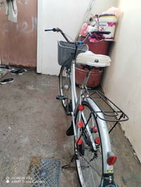 بايسكل للبيع حجم 26 بس الويل اللي وراء يتعوج 75  07519094362  نص مكتوب...
