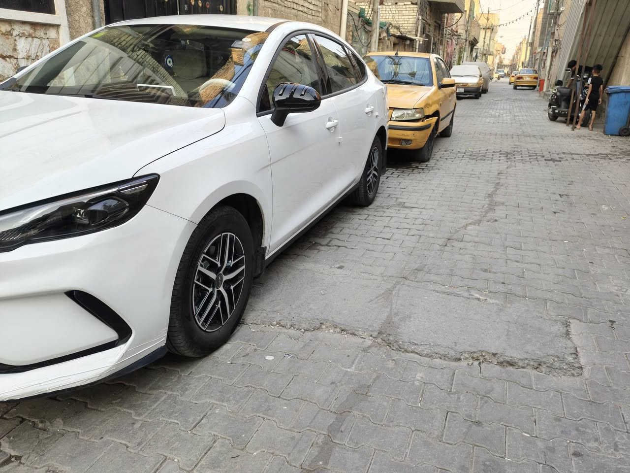 السلام عليكم بي واي دي سيل 5 موديل2025
الممشى مالتها 8000
ما طالع بيا هواي من البيت للدوام
سياره ويل كروم
والسياره بها اغراض يعني جاهزه
سعرها  20 مليون800 وبيها مجال شيء بسيط
رقم تليفون للتواصل واتساب
***********
