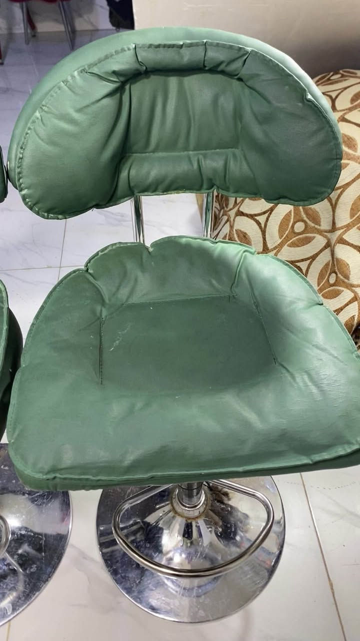 سلام عليكم كراسي ثنين للبيع ابو الجك ثنيناتهن ب 50 الف مكاني بغداد الدوره للتواصل ***********
