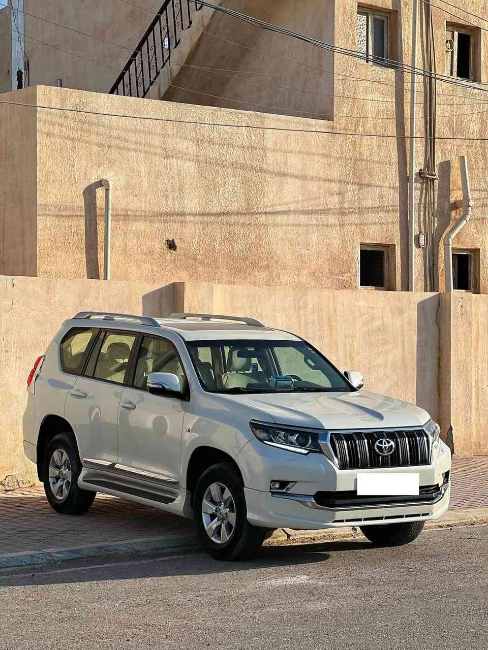 السلام عليكم…
تويوتا برادو 2020 TX.L……
خليجي ابيض مكفوله كلين تايتل …..
محرك6/4000……
مواصفات …
سلايت/بصمه/تشغيل عن بعد/
لايت اسود وبخاخ لايت ولد نهاري 
شاشه وكامره /هوك/ حساس خلفي 
رساله ترحيب / تحكم جهتين /
ويل كب كروم حجم 19/
دشبول لكزز وايرباك 6 كامل 
مانع انزلاق /ومانع انحدار /ونظام أمان 
كشنات جلد /وتبريد خلفي امامي
مري شفط/ و بعد مواصفات ……

سياره ماشية فقط 46الف كيلو …..

السعر (430) وبي مجال بسيط 
رقم أربيل دولي شرط تحويل 

مكان سياره صلاح الدين تكريت 

للاتصال /***********
