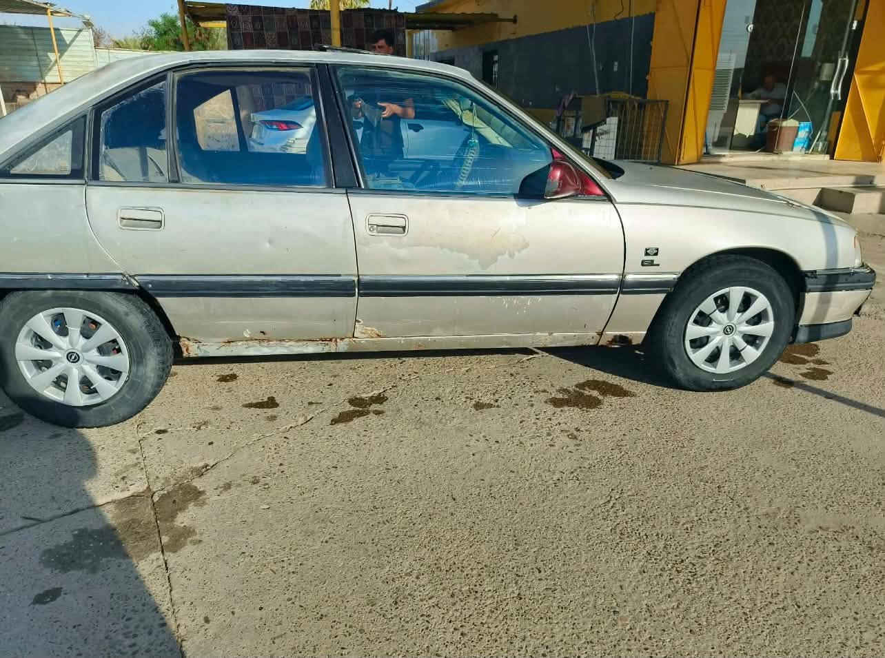 سيارة • قابل تفاوض