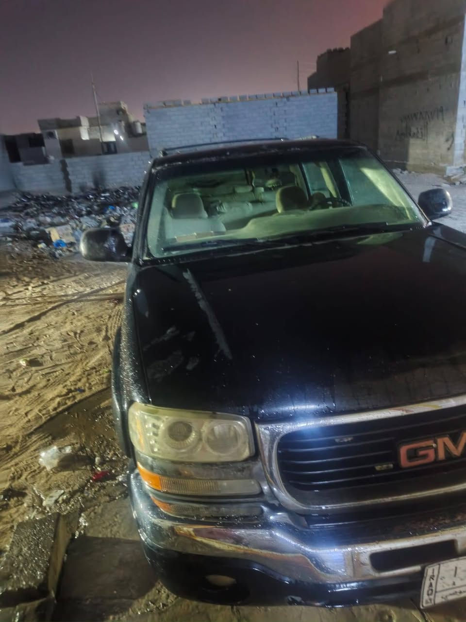 السلام عليكم يوكن ٢٠٠٥ سياره أدوات محرك ٦٫١٠٠سياره جاهزه من الطول لطول تبريد ثلج❄
كفاله من الكص جاهزه مجهزه تخم تاير 
مكانه البصرة الزبير سعره ٤٥ وبيه مجال ترهم مراوس حسب القناعه أنه مكلف بنشر 
***********
