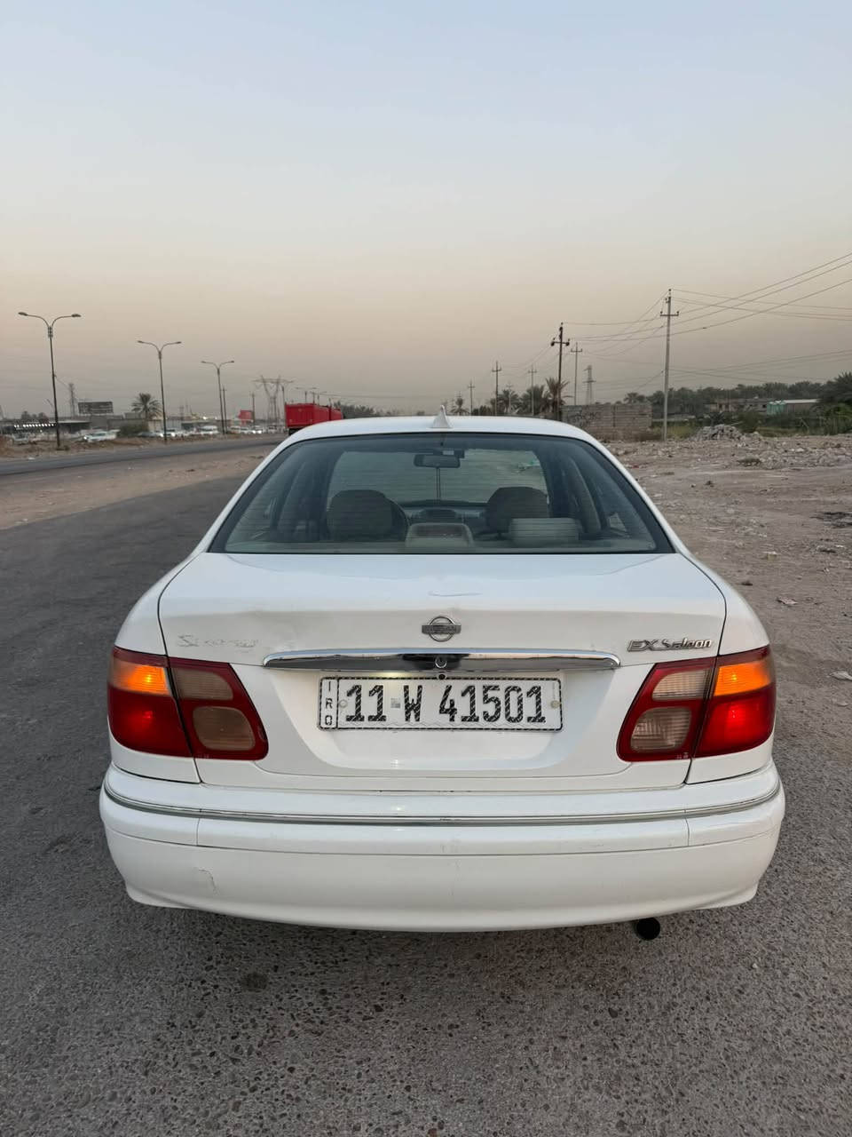 السلام عليكم سني 2001ياباني يسره بلادي سياره بيهة صبغ ٤قطع بدون داخل سياره محرك وكير وصدر وتبريد مكفول رقم بغداد الدولي سياره جاهزه السعر 58 وبيه مجال *********** مكاني بغداد المحموديه
