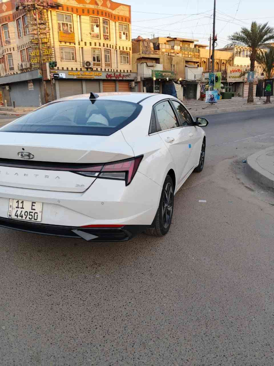 للبيع النترا 2023 خليجي 🚘
🔹 اللون: أبيض

🔹 المحرك: 2000cc

🔹 وارد خليجي

🔹 كير AT المرغوب

🔹 الممشى: 

✨ فول مواصفات: 

✔️ فتحة سقف 2 طكه

✔️ بصمة وتشغيل عن بعد

✔️ حساسات أمامية وخلفية

✔️ نظام ترحيب

✔️ مرايا شفط

✔️ شاشة أصلية تدعم Apple CarPlay و Android Auto

✔️ 3 وضعيات قيادة (Eco / Normal / Sport)

✔️ نظام ABS

✔️ تبريد ثلاجة قطعتين

📌 الدهن كله أصلي من وكاله

📌 باتري جديد

📌 مكفولة محرك وگير

🔧 الملاحظات: موضحة بلصور

 

💰 المطلوب: 156$  ومجالها بسيط جدا

📍 المكان: بغداد -حي العامل 

📞 ***********
