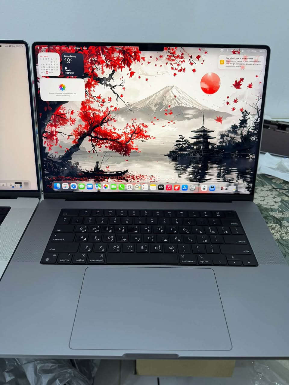 مخصص للتصاميم والمونتاج والأعمال الثقيلة
معالج m1 برو 

الرام 16g 

الهارد ssd512g 

حجم شاشة 16inch 4k hdr10 120hz 

مشحون ١٣٦مرة فقط 

متوفر لونين سلفر وسبيس كري 

سعر القطعة 1450 الف فقط 

مع شاحن اصلي وجنطة 

رقم الاتصال ***********

مكاني بغداد البياع
