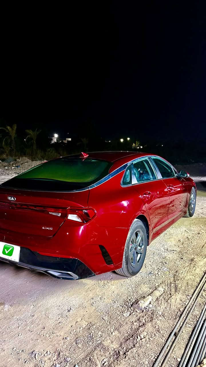 سلام عليكم K5 LXS
تبريد ثلج ⛄️ 
طخم تاير وبطارية 
مواصفات رادارات نقطه عمياء 
تحديد مسار قيادة ذاتية كله شغال 
لايتات لد 
كله حدادة امامي خلفي توني سويته 
محرك١٦٠٠ وار امريكي بيه البنيد مبدل والجاملغ صبغ فقط 
مكاني سماوة رقمه بغداد 
*********** 
سعره ١٣٩ وبيه مجال للشراي اني اريد ابيع 
مو مثل هاي الوادم تعرض ب١٢٠ وتقفله ب١١٩ عمي بيه مجال للشراي سيارة حتة كاعيات شركة لسة مامشيولات تلهث وجديدة
