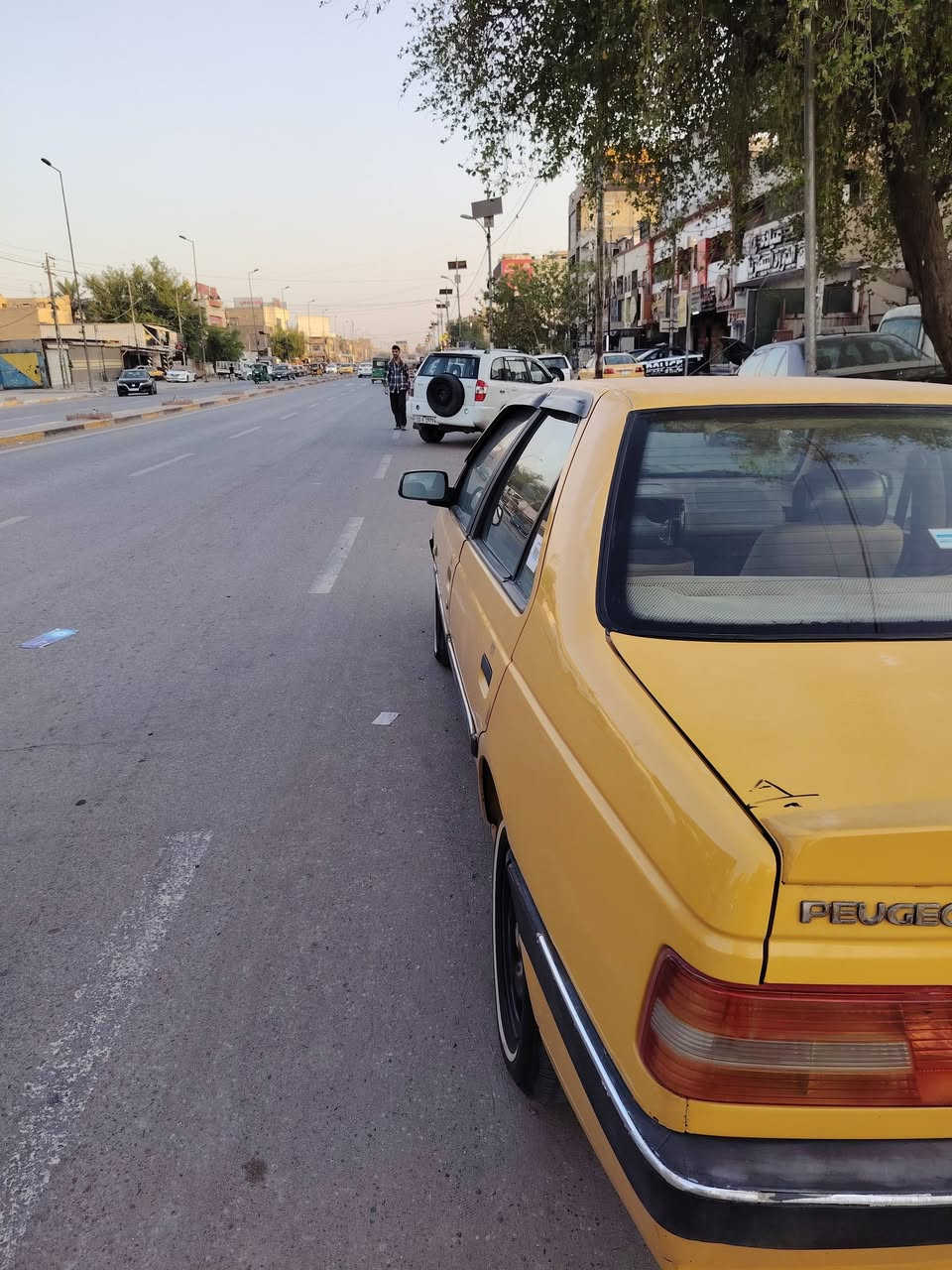 السلام عليكم بيجو موديل 2016..
صدر جديد دوشة داخلية الكل كامرة بلادية شاشة بلادية تجي تشوف بعينك وتقتنع سيارة ربع دينار ما ذب عليهة واني مو بياع شراي ولا اشتغل بيهة تكسي السيارة من لبيت لدوام يومية تمشي 25 كليو فقط ما مصعد عبري خلاص السعر 55 وبيهة مجال لو ما محتاج ع بناء ما ابيع والله لان سيارة ع أيدي.. تخم  تاير جديد صدر قبل سبوع شادة من دعامية للدعامية.. مكانهة بغداد الدورة ابو دشير.. *********** اتصل او واتساب وبيك خير وتدلل رحمة والدية الي ما يشتري لا يكسر بحلال العالم 🤍
