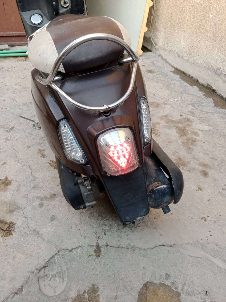 كامكو بوليسي 120 مكينه مامفتوحة ابلادية مكفولة كفال عامة لا تنقيص ولا تبخير ولا نضوح شغالة نكرة بي وقت سلف كهربائيات شغالة كلها اي نقص ما بيه جاهزة ناعمه كلش الله شاهد كفرات ابلادية مال كراب الدراجة السعر 300مكاني بغداد حي الجهاد ***********
