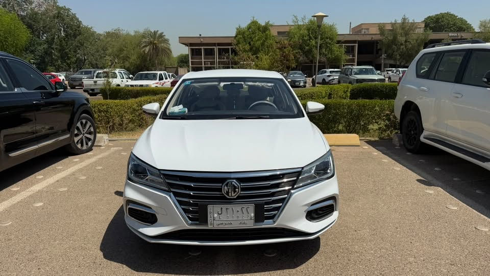 السلام عليكم 
MG موديل ٢٠٢٤
ماشية 32كيلو سيارة كفالة عامة رقم بغداد 
سعرها دفتر وبيها مجال ***********
مكان السيارة بغداد
