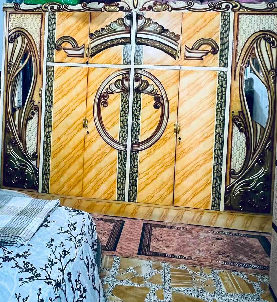 غرفه نوم عراقي 
٦ قطع 
للاستفسار التواصل على الرقم 
***********
