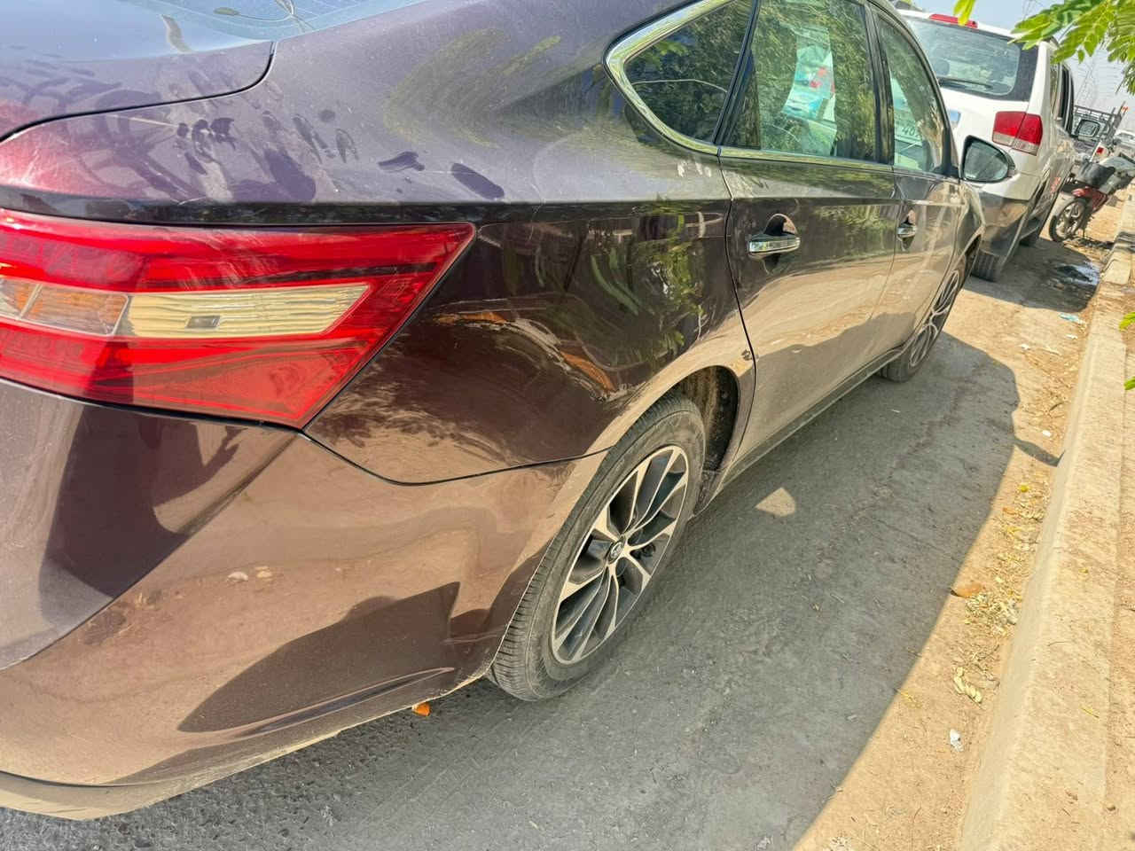 تويوتا افلون 2017 XLE - ضرر سطحي
المحرك :- V6 3.5L 
الموديل :- 2017 
انطيك سياره جاهزة بمعنى الكلمه 
مواصفات المعروفة 
فقط بدون سلايد 
سماعات JBL 
بصمه تشغيل مع ابواب
رادار امامي 
رادار خلفي
لد امامي خلفي
شاشه كبيره مع كامره
شفتات استيرن
مقاعد كهرباء جلد 
مقاعد هيتر 
ستيرن هيتر 
داخل جلد +صاج
تدفئه بالمقاعد
تحكم ستيرن فل
DriveMode :- Eco🌿 - NORMAL🔶 - SPORT
السيارة خير من الله مال جناي 100‎%‎
كير محرك كهربائيات تبريت تايرات  كلها جديد 
باسمي تحويل ثاني يوم  
مكانها الضلوعية  

رقـــم صـاحــب الـســيــارة
***********
***********
