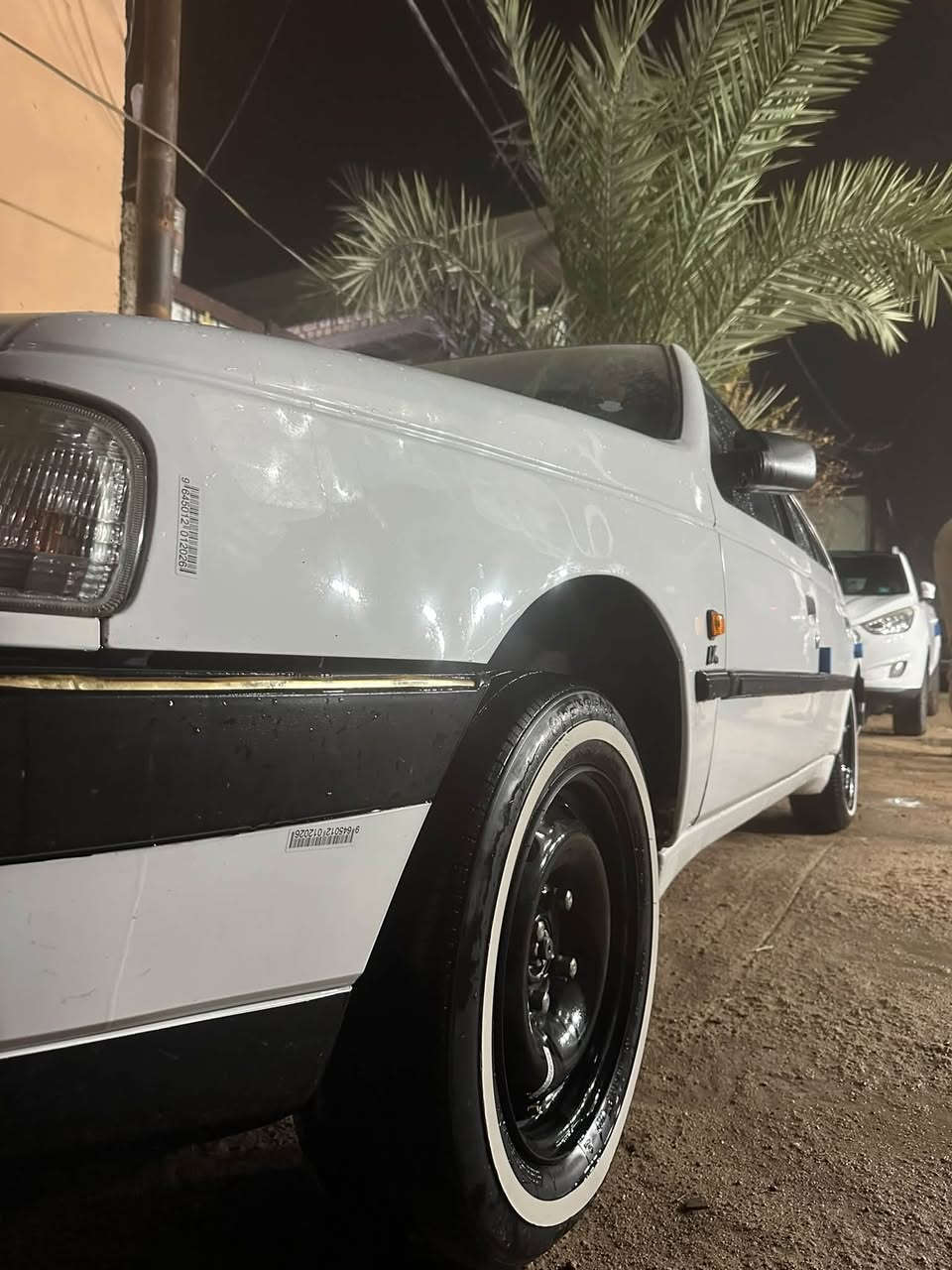 405 GLX • ٢٠١٢ • رقم نجف