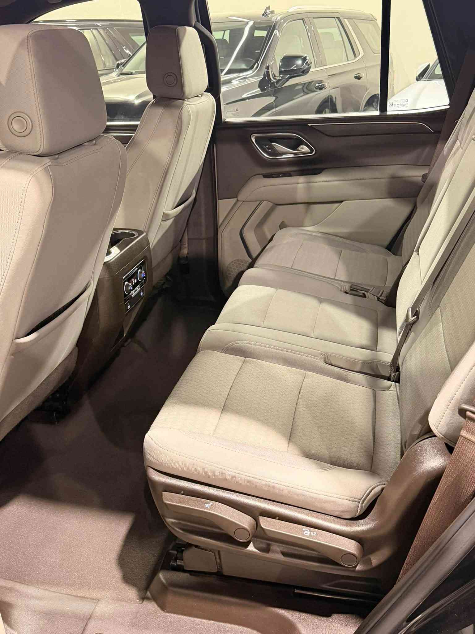 تاهو LS 2023 خليجية وكالة المنصور
بجم برايمر السيارة 

ثلاجة جديدة حيل 

مكفوله استخدام نضيف جدا  

مغلفة PPF من هية وزيرو

ماشية ٩١ ميل 

نضيفه جدا 

لمعرفة السعر علق ب ( السعر ) ليصل مباشر
العنوان بغداد السيدية

او الاستفسار على الرقم 

***********
