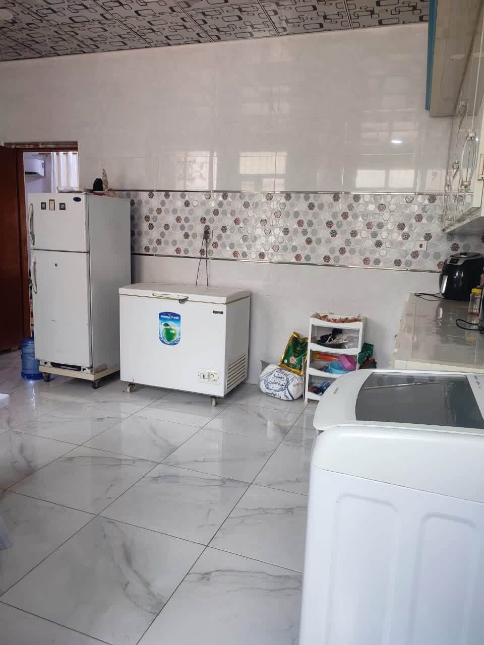 دار ٢٠٠ م 📍حي الحكم خلف دائرة السجناء السياسيين طابق واحد بناء حديث سعر ١٧٧ مليون
***********
