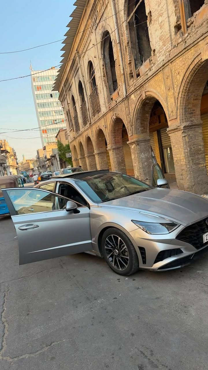 سلام عليكم شبابنة الطيبة
سوناتا 2021  رقم اربيل باسمي 

فول الفول.
تتحكم ريمونت 

محرك 1600 تيربو 
بانوراما 
تحكمات ستيرن 
شاشة جبيرة 
لايت زنون 
تايرات جديدة 

ماشية 90 الف ميل 

وحادثهة سرقة 

سعره 165 $ وبيهة مجال للطيبين 

مكان السيارة :بغداد / جميلة 

والي تعجبه السيارة اني بخدمتك متعجبك تجي تاخذهة وتروح. 

للاستفسار ***********
