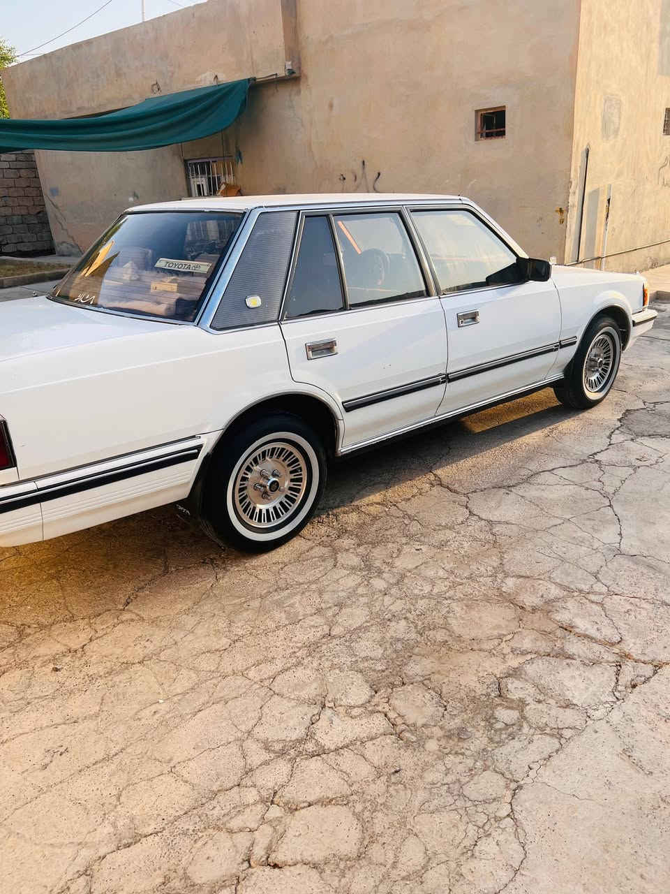 سوبر موديل 84 رقم نينوى دولي سنويه جديده محرك كير بطه ٢٥٠٠ شرط تبريد شغال صدر خلفي امامي جديد تخم تاير جديد سياره وضع شركه بيها صبغ جاملغ فقط بدون دواخل..... دشبول وبطاين وضع شركه.. السعر 58 وبي مجال قليل اعتذر عن بيع الأقساط او المده بدون مراوس
مكان السيارة الشركاط الخصم
 ***********
