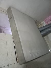 سرير • أثاث • للبيع